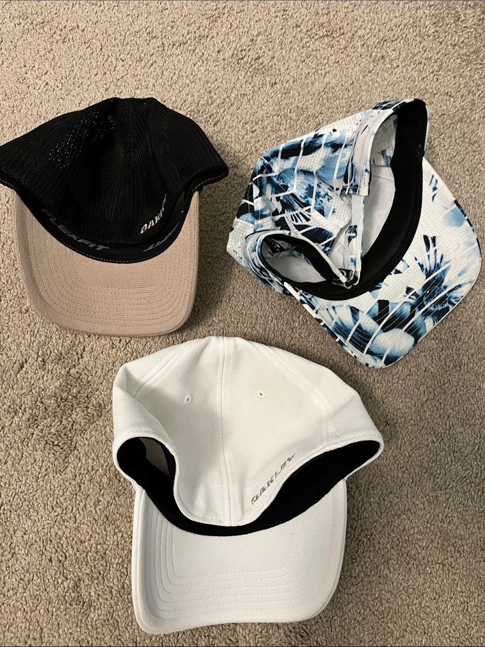 Lot of 3 Oakley Men's Hat with Logo - Picture 5 of 14